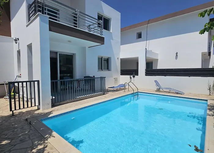 Trendy 38 Larnaca, Pyla Vila *